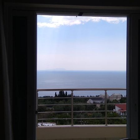 El Doro Rooms Dhërmi Kültér fotó