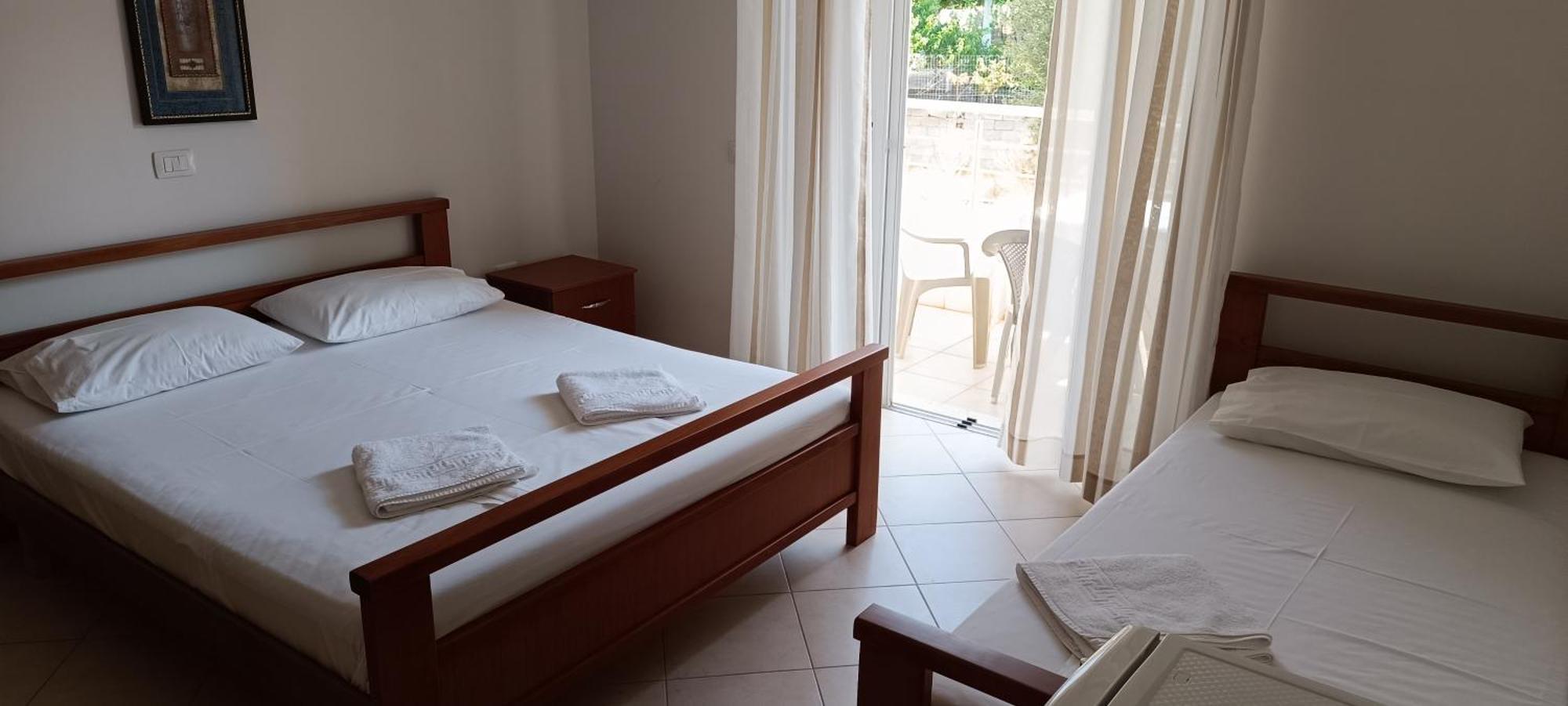 El Doro Rooms Dhërmi Kültér fotó