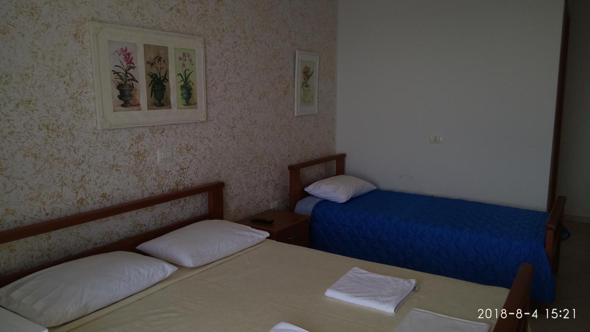 El Doro Rooms Dhërmi Kültér fotó