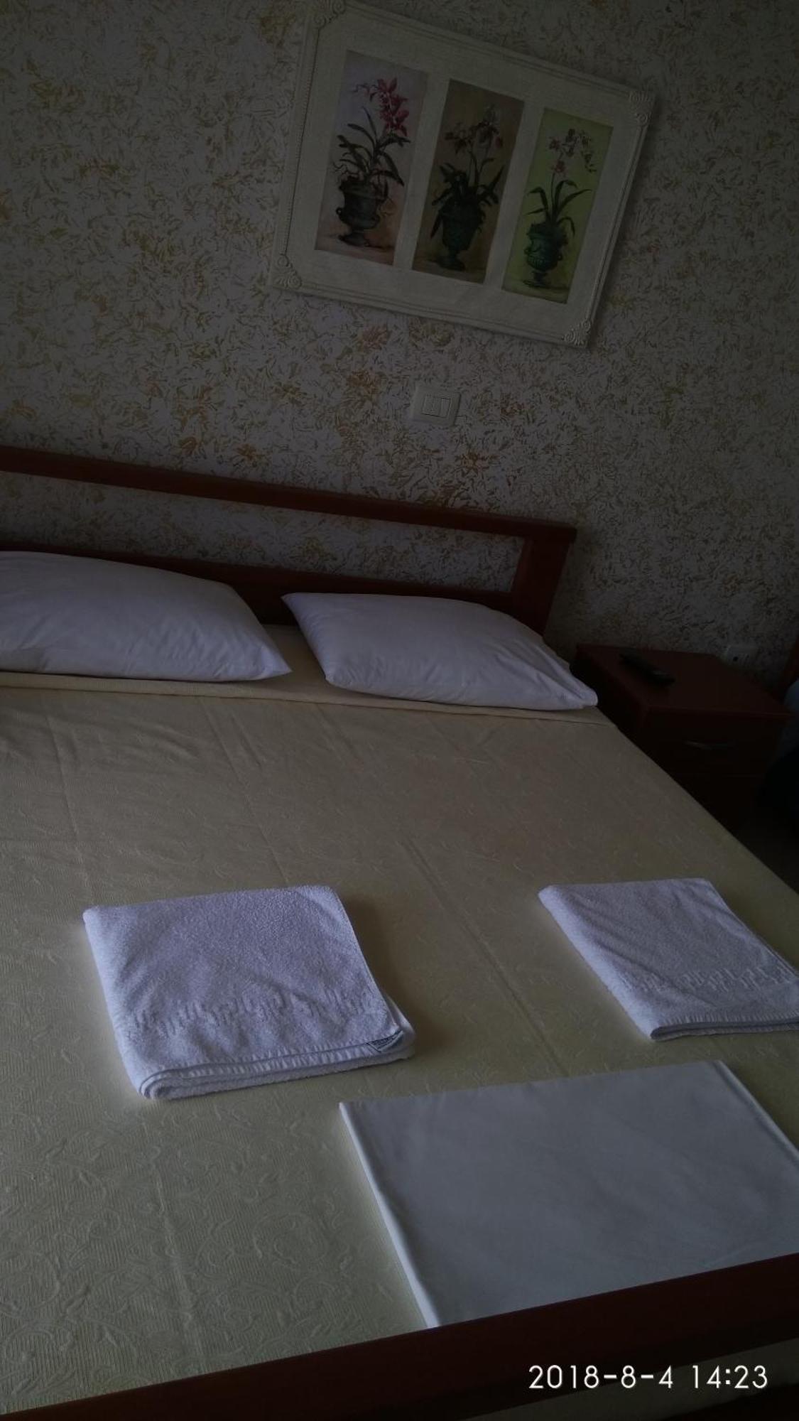 El Doro Rooms Dhërmi Kültér fotó